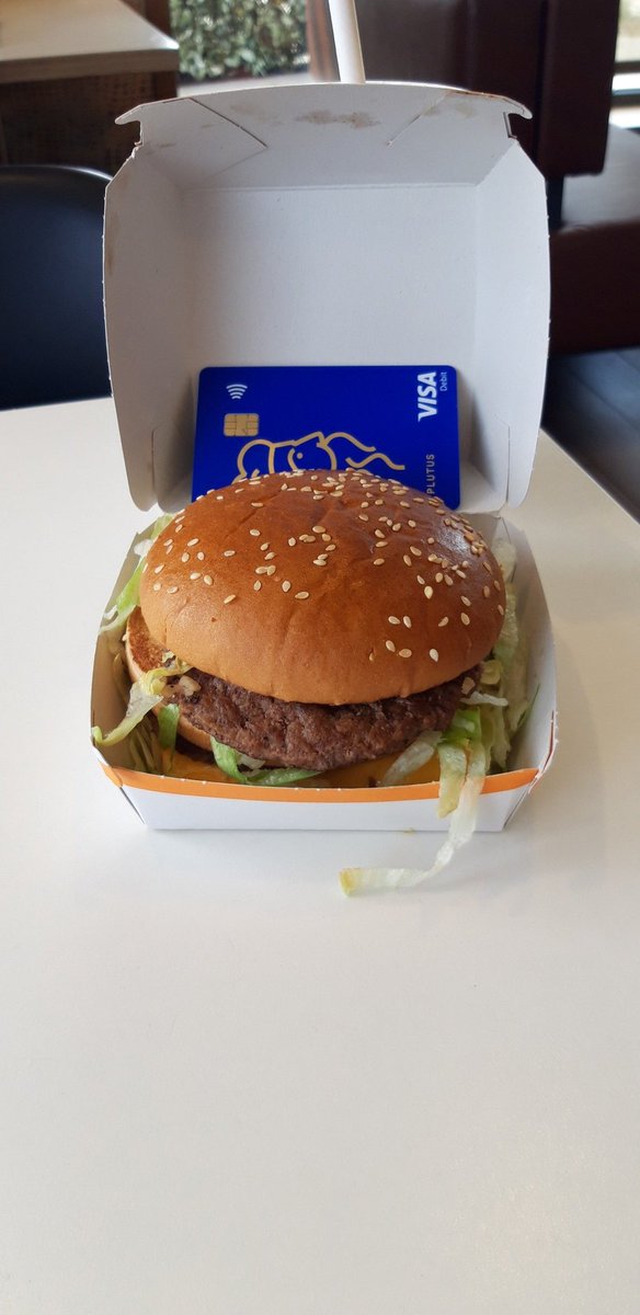 Bosmans_Peter's tweet image. Enjoying my Big Mac taking advantage of a new @plutus Food Perk! #HungryForPlutusPerks