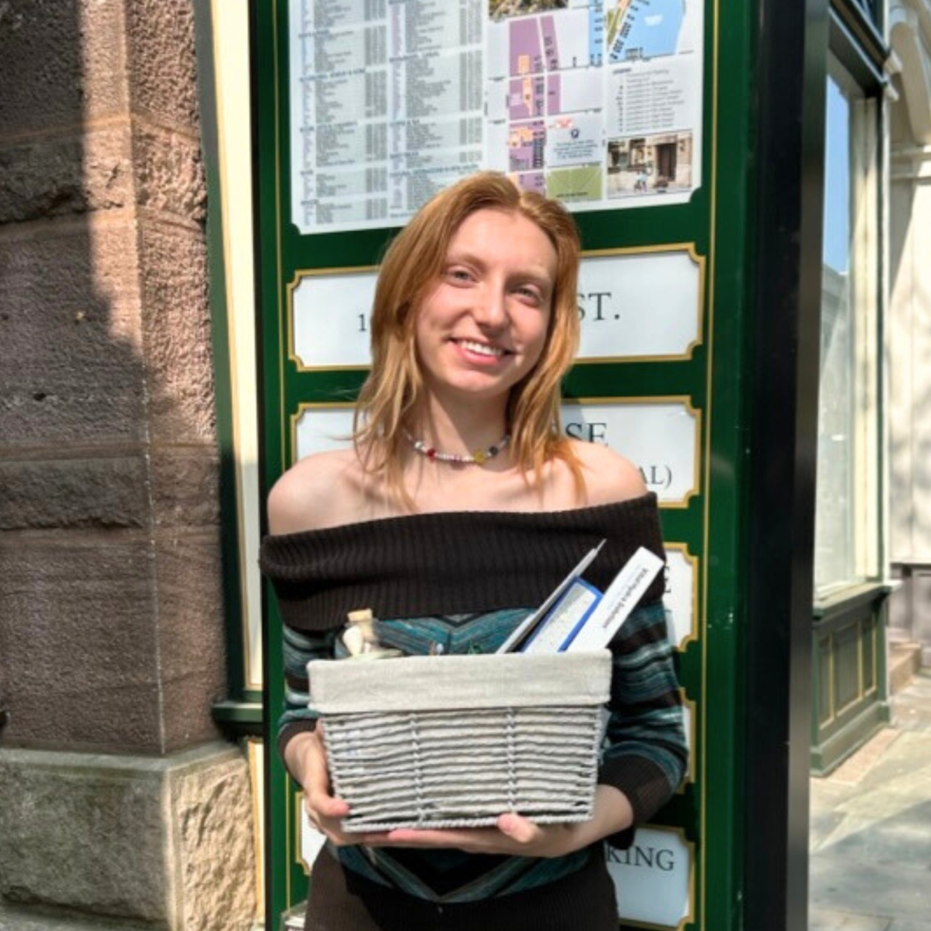 TheShopsatYale's tweet photo. 🎊 Congratulations to the Mother’s Day Gift Basket Giveaway winners!
Enjoy your gift baskets Tarishi, Veronica and Nicole!
#tsay #nhv #contest #giveaway #prizes #giveawaycontest #thankyou https://t.co/joK8Wnp8SM