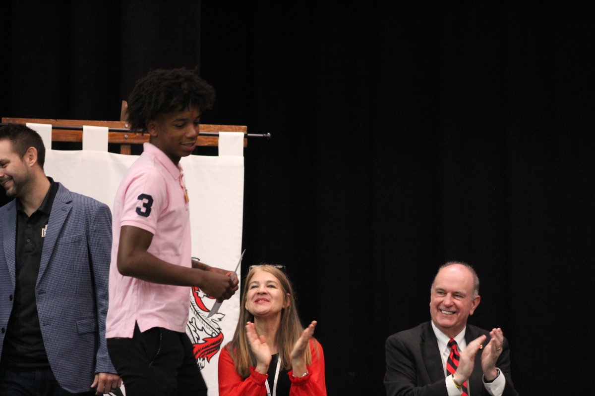 Sed Harris (@sedsedron) on Twitter photo Congrats <a href="/Cburton_23/">Christian Burton</a>
Awarded the 1st ever <a href="/gcWranglers/">Glass City Wranglers</a> & @CSCHSHoops scholarship!!!!! Congrats <a href="/Cburton_23/">Christian Burton</a>
Awarded the 1st ever <a href="/gcWranglers/">Glass City Wranglers</a> & @CSCHSHoops scholarship!!!!!