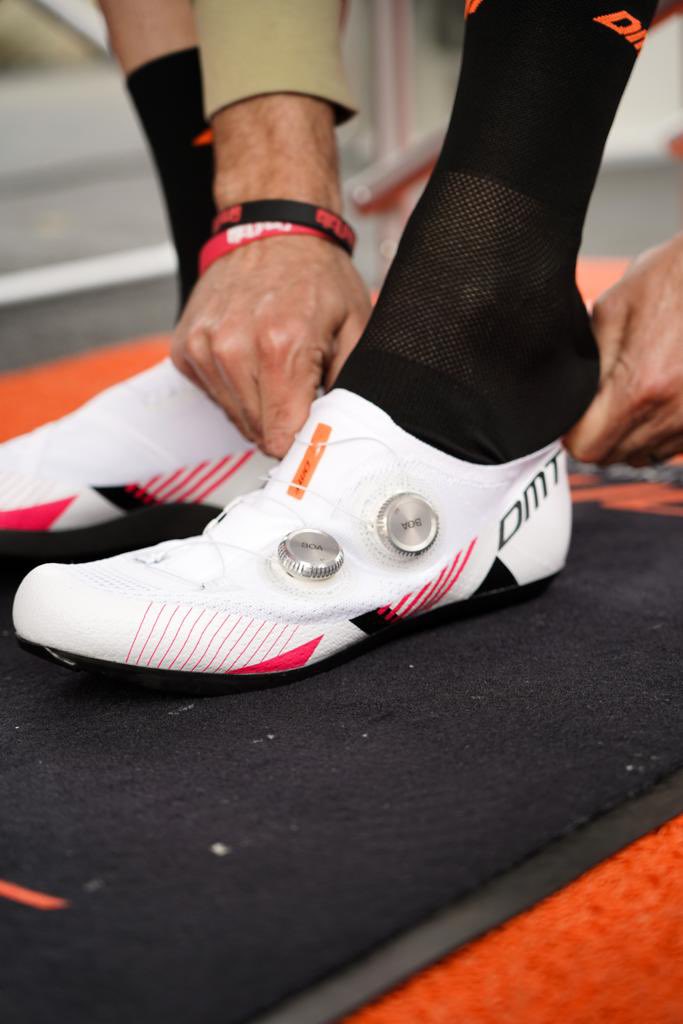 dmtcycling's tweet image. Saluti dal @giroditalia 🚲🏁🇮🇹
#DMTcycling #rideyourbest