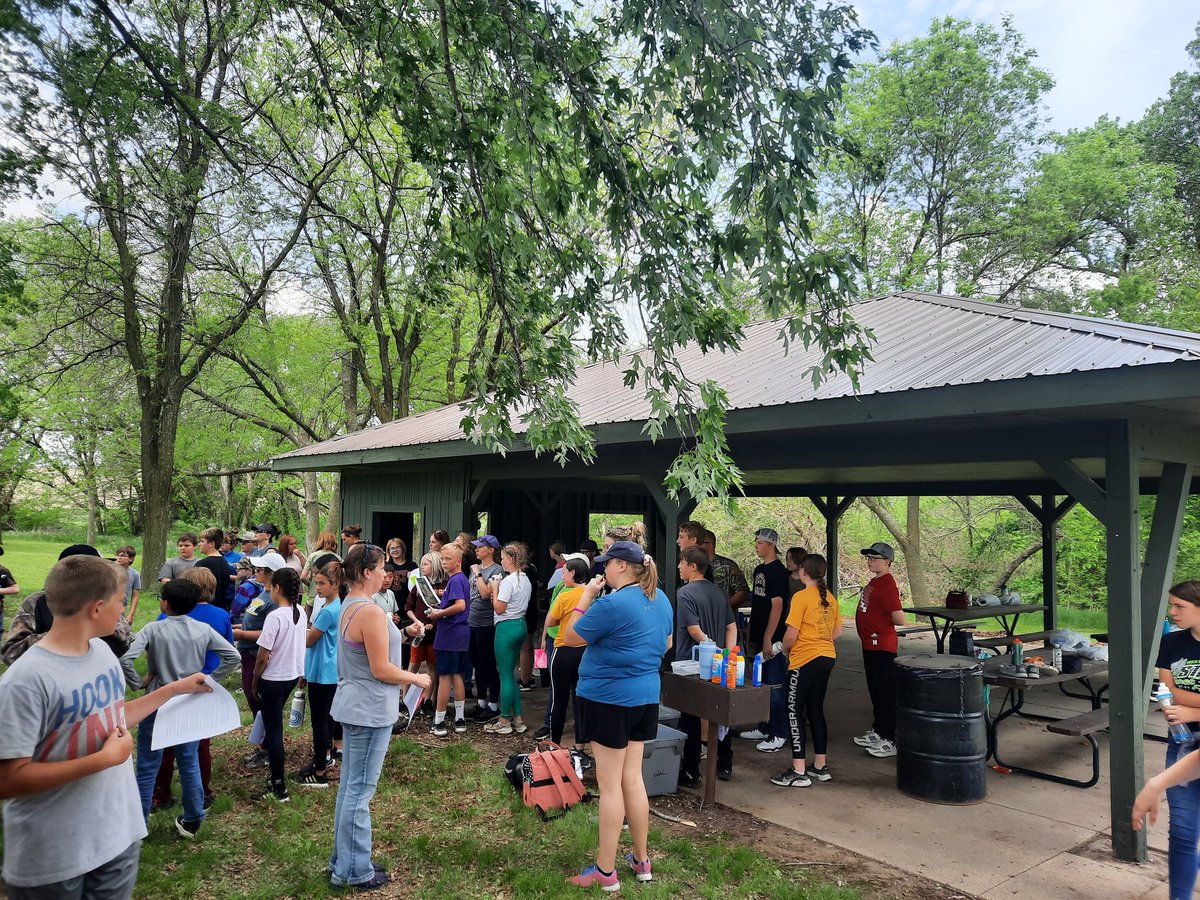 Mr. Evans tweet media