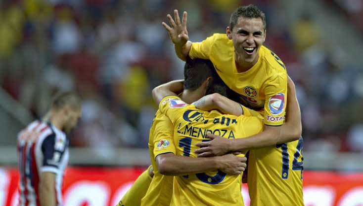 ResacaAmerica's tweet photo. Americanistas, cuéntenos su mejor recuerdo de un Clásico Nacional. 👀🦅

Hay muuuuuchos, sobre todo en el Akron. 🤭💛💙 https://t.co/p9V26NVlCo