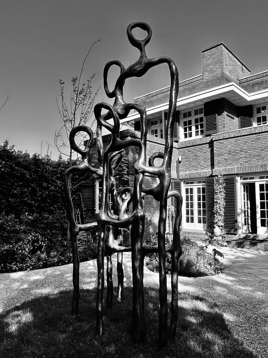 PRESS RELEASE by Studio Micky Hoogendijk
The Ones at Home - a poem between Art &amp; Garden
mailchi.mp/mickyhoogendij…