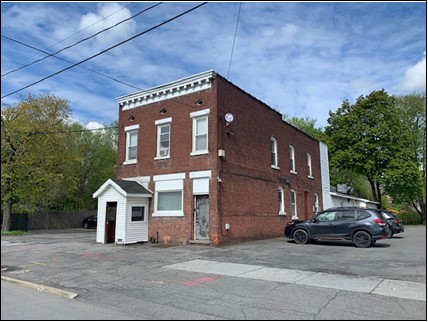 CarrowMarketing's tweet photo. Historic Albany Landmark - The former Orchard Tavern Restaurant &amp; Bar. /-4.764 SF mixed-use building on +/-0.81 acres over four contiguous parcels zoned (L-1) Light Industrial. Three-bedroom apartment on second floor. #realestate - https://t.co/Ulmlk8XXNo https://t.co/HxtBW09LaO
