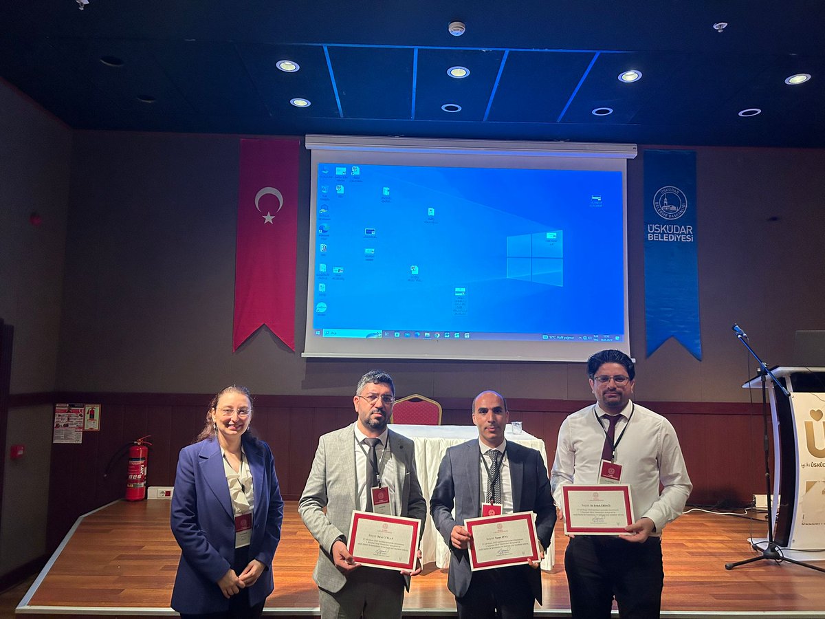 isttba's tweet photo. 1. İstanbul Okul Yöneticileri Kongresinde TBA Koordinatörü Dr. Filiz Gülhan "Mesleki Öğrenme Topluluklarının Okul Temelli Mesleki Gelişime Entegresi: İstanbul Tasarım Beceri Atölyeleri Akademisi Uygulama Modeli" sunumuyla yer aldı. @memleventyazici @istanbulilmem @AhmetBrlkkara1 https://t.co/C12yM9X0vw