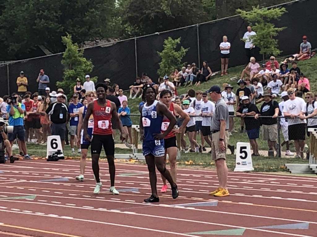 JohnClantonTV's tweet photo. Back to Back!!!!! Chadron’s Xander Provance wins Class B 110 Boys Hurdles. #statetrack @ChadronHS @trackcards18 https://t.co/sSmJcdkJD4