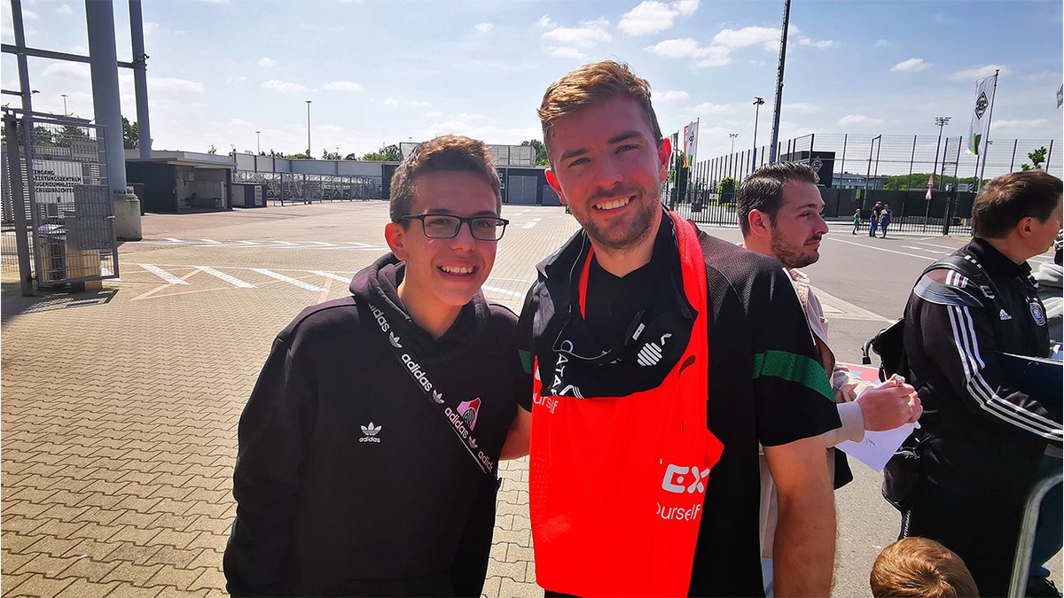 conocí a christoph kramer.
youtu.be/0g3Ls4K9_oo