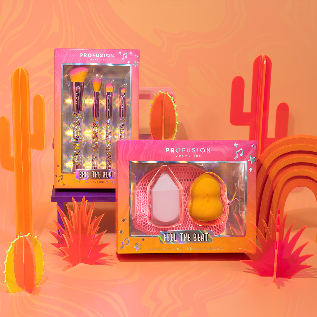 ProfusionCo's tweet image. Meet our groovy blending sets! First performer is our dazzling 3 pc brush set, followed by our 3 pc blending sponge set! These sets are sure to rock your socks off 😜🪩

___________________
#profusion #profusionfestival #beautyfinds #walmartbeauty #affordablemakeup #neonmake
