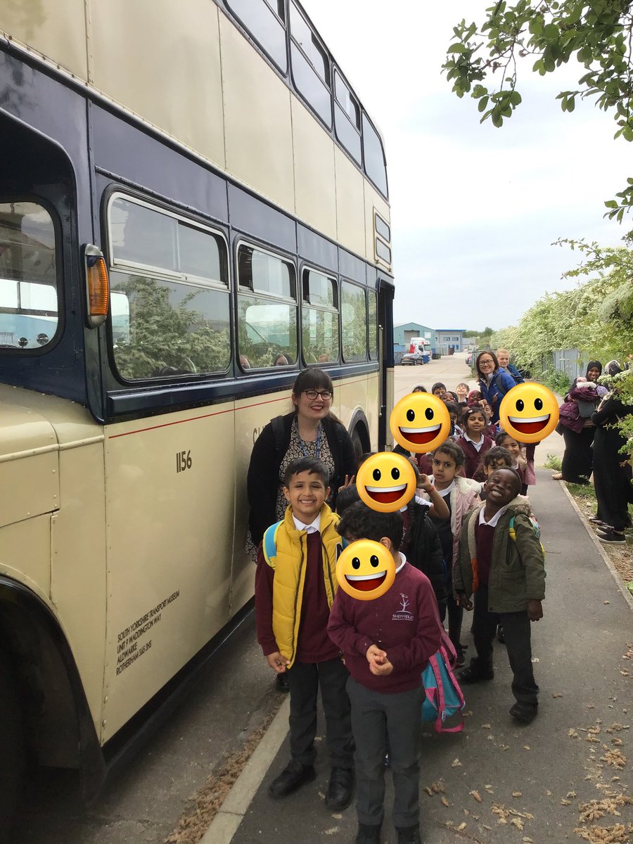 MrsIvesAAS's tweet photo. Reception had a lovely time at the South Yorkshire Transport museum! 🚙🚌🚎🚏 https://t.co/HHn1HxhsQd