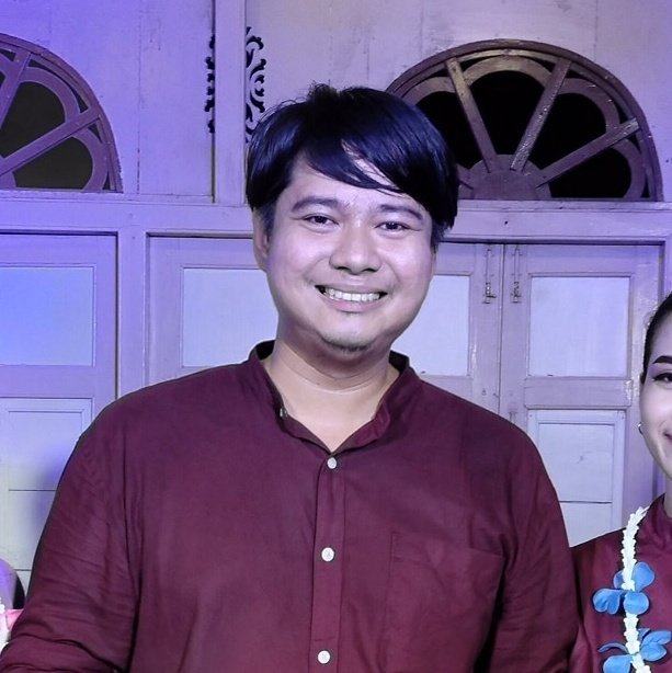 Kommiracle's tweet photo. #NewProfilePic https://t.co/mwaRvdxexH