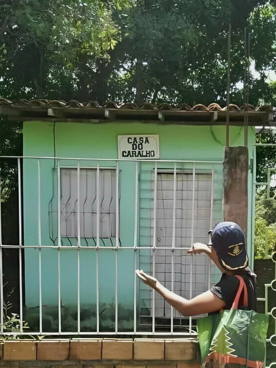 Anuncioestranho's tweet image. Achei a casa