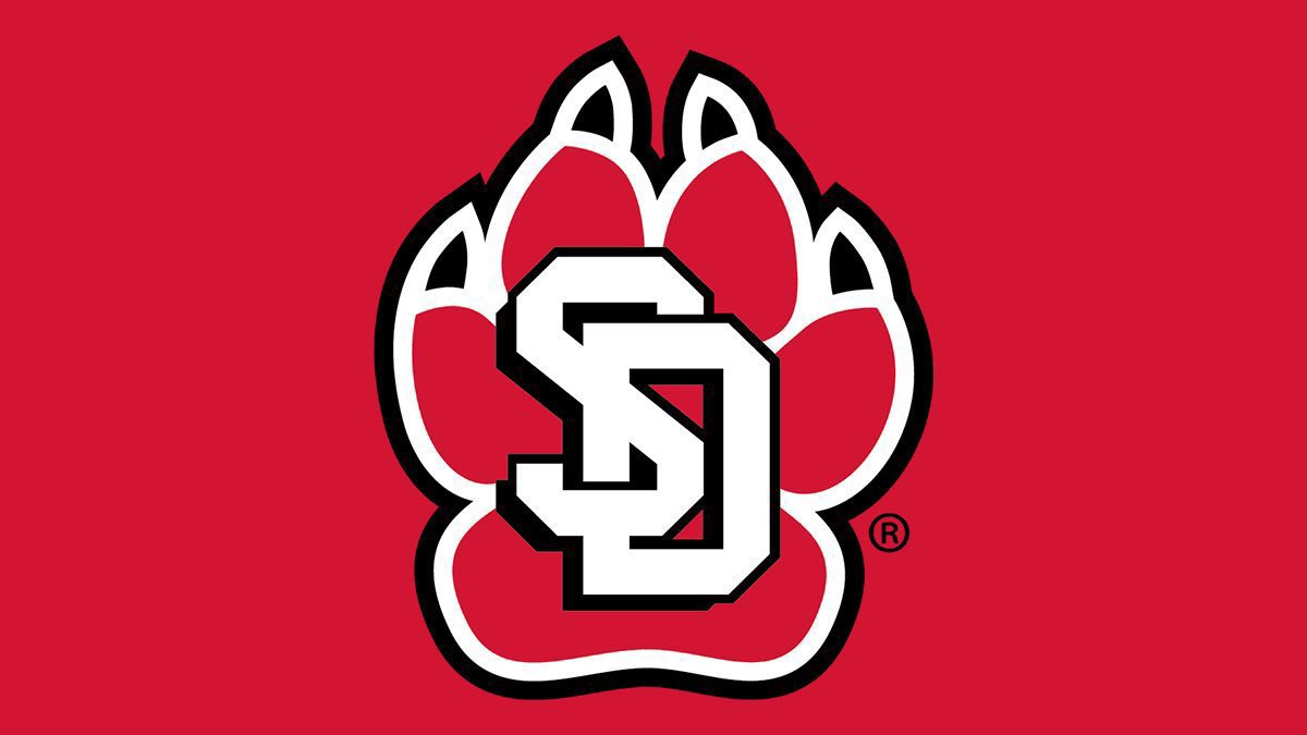 SDCoyotes's tweet photo. It’s the season finale of the YoteCast. Thank you for tuning in each week!

🔊 https://t.co/umSKQ3xwYp

This week's guests are David Herbster (@dmherbster), @SDCoyotesWBB head coach Kayla Karius (@kayla_karius) and XFL Champion Caleb Vander Esch (@caleb_ve). https://t.co/KUO4wWtPxR