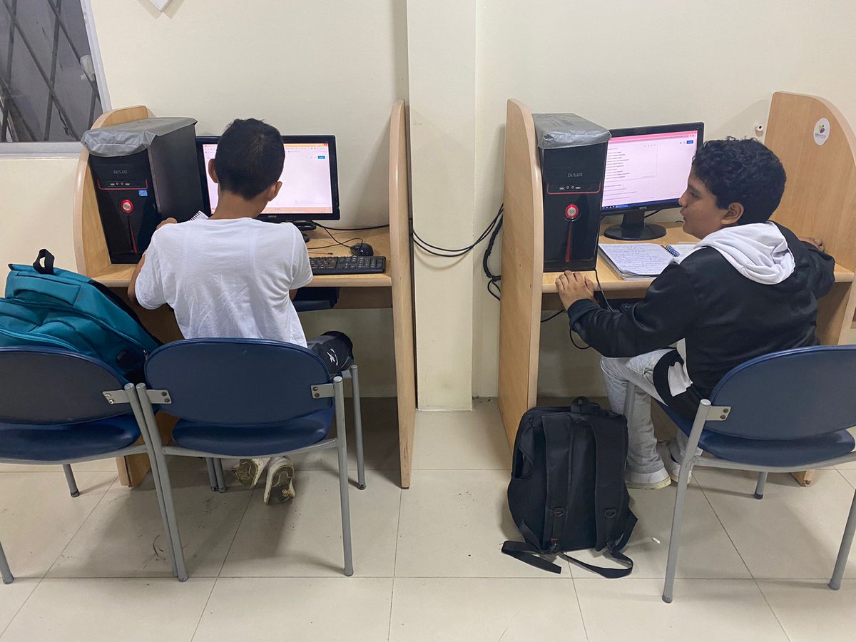 Pde_PJM's tweet photo. Alumnos Acude a las instalaciones del Centro Tecnológicos Gratuitos para realizar sus tareas académicas y respectivos impresos.
#JuntosLoLogramos
#ecuadordigital2023
#PuntosDelEncuentro https://t.co/tklm6Myu2i