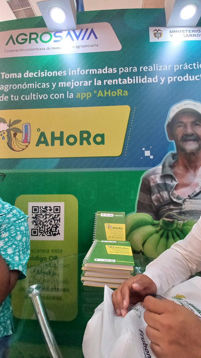 AHoRa_MusApp's tweet photo. En el #1ercongresobananerodelcaribe se da a conocer a los asistentes la App °AHoRa aplicativo para productores  @FontagroLAC https://t.co/WayMG2zKxu