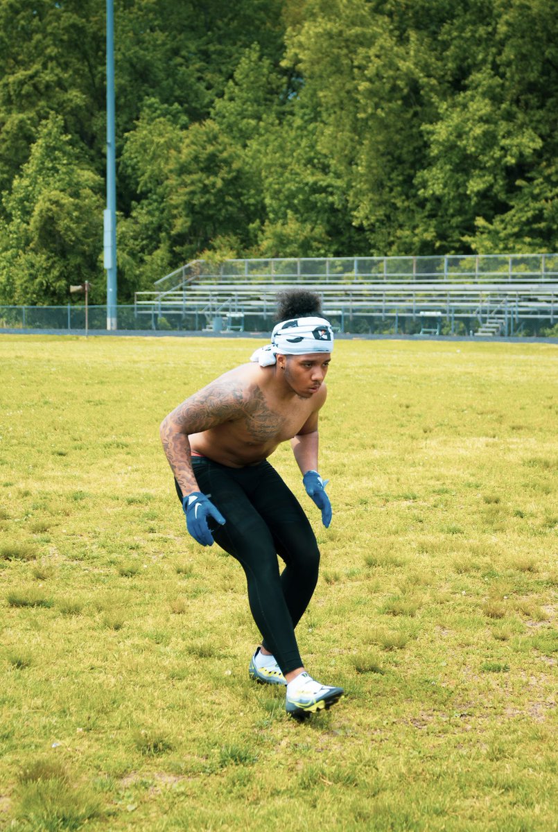 certifiedreese_'s tweet photo. 6’2 220 RB, finished wit 3.33 GPA this semester, currently in the transfer portal(4 years of eligibility left). All I need is one opportunity, camps, workouts, it’s whatever. 301-549-9904 https://t.co/9hcLWVrTBh