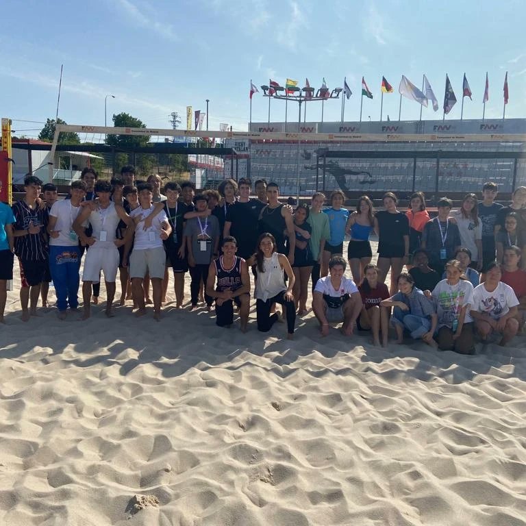 Jornadas de Voley Playa con el alumnado de 4ESO. #deportesdivertidos <a href="/fmadridvb/">Federación de Madrid de Voleibol</a> @voleyplayamadrid