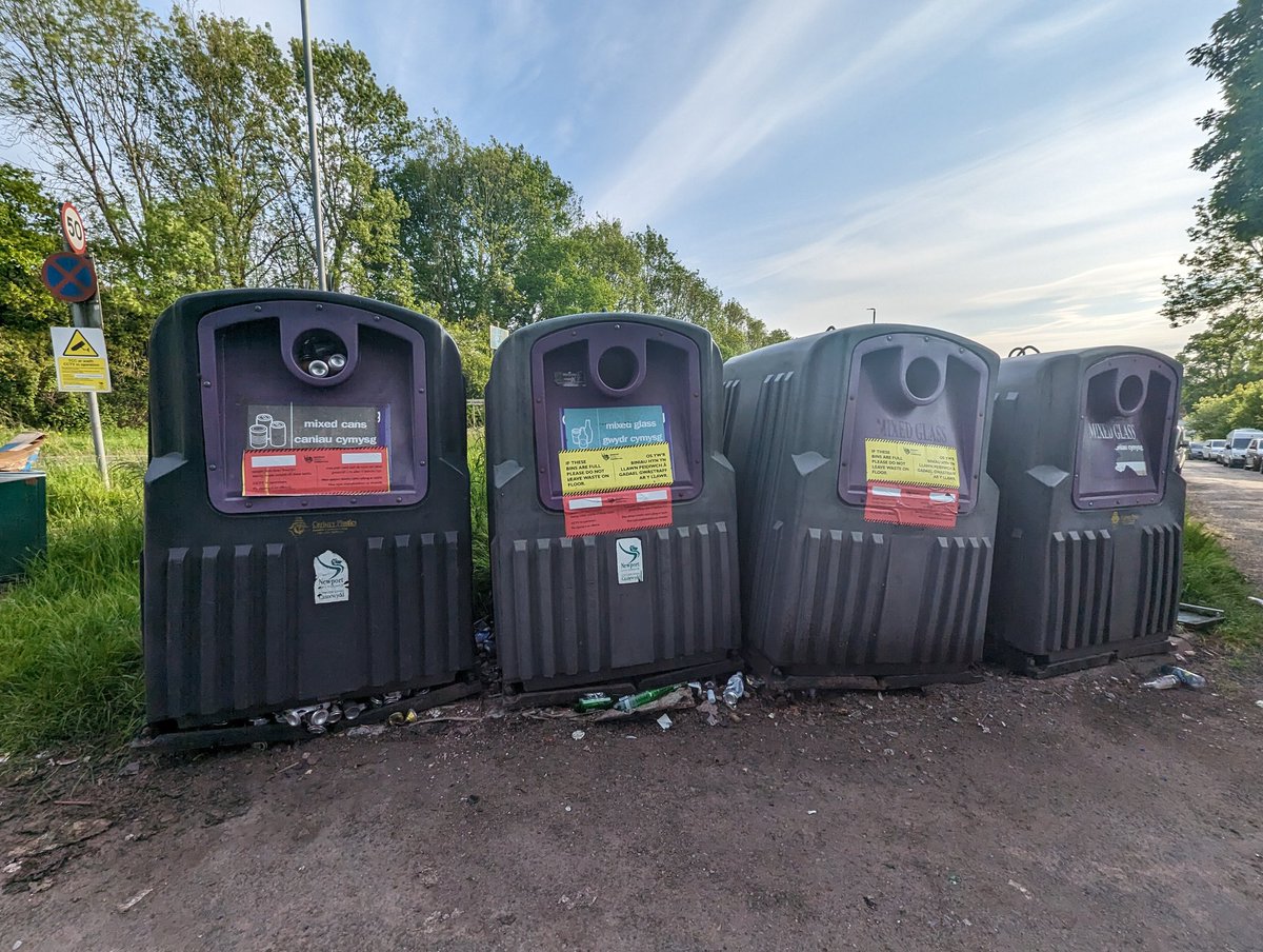 Bryn (@dbharries) on Twitter photo We're nearly there <a href="/NewportCouncil/">Newport City Council</a>!
✅ Fly tipping removed
✅ Glass bottle bins emptied
but...
❌ Cans bin still full
❌ Any sign of a new schedule for emptying them so we don't have to go through #binwatch again? We're nearly there <a href="/NewportCouncil/">Newport City Council</a>!
✅ Fly tipping removed
✅ Glass bottle bins emptied
but...
❌ Cans bin still full
❌ Any sign of a new schedule for emptying them so we don't have to go through #binwatch again?
