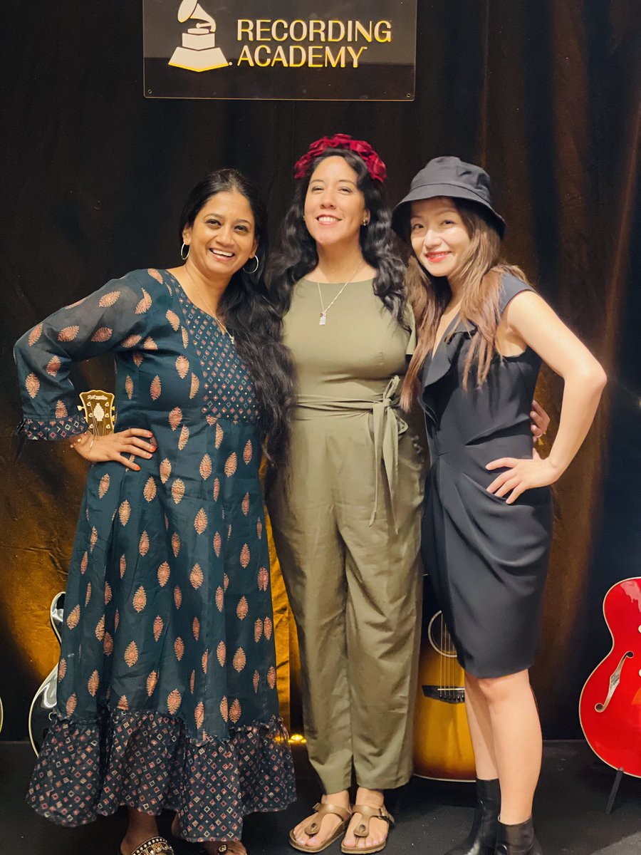 Talking all things diversity at the chapter offices this morning , with these amazing peers! ⁦<a href="/florbromley/">Flor Bromley</a>⁩ ⁦<a href="/vivianfangliu/">Vivian Fang Liu</a>⁩ —we will perform in a diversity concert together on July 2nd! ⁦<a href="/RecordingAcad/">Recording Academy / GRAMMYs</a>⁩ #nyc #newyork