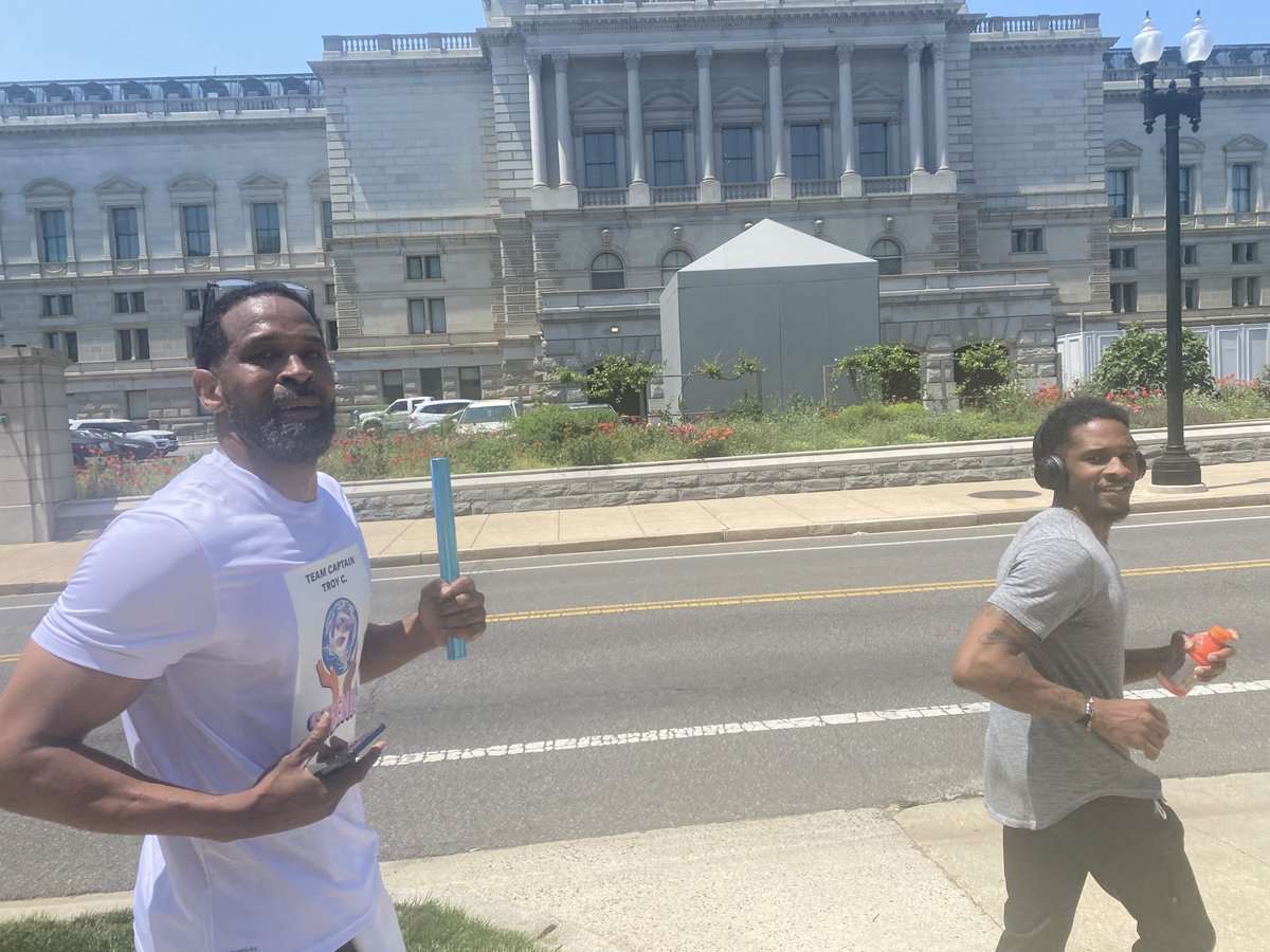 Oldplparecool's tweet image. Happy #OlderAmericansMonth! Did you know today's #OldPeopleAreCool Relay event in Washington, DC is 34 miles total?! The day continues with more celebrations across the city🎉 Aging is living! #MyDCcool