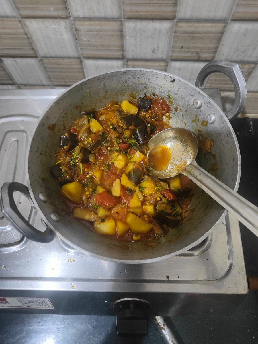 PathakVadapav69's tweet photo. I belong to the kitchen 🥰💪 https://t.co/qvciR5cizg