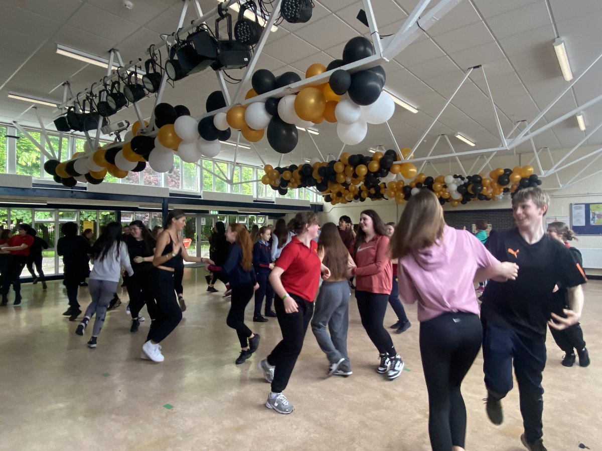 CoolmineCS's tweet photo. Celebrating our 50th anniversary with a ‘Fun Day’ for students today @CoolmineCS A brilliant day from start to finish, enjoyed by all members of the school community 🤩🥳🤩 The celebration continues tomorrow and Saturday with our sharing memories event! More pics to follow… https://t.co/IjswDlNvNS