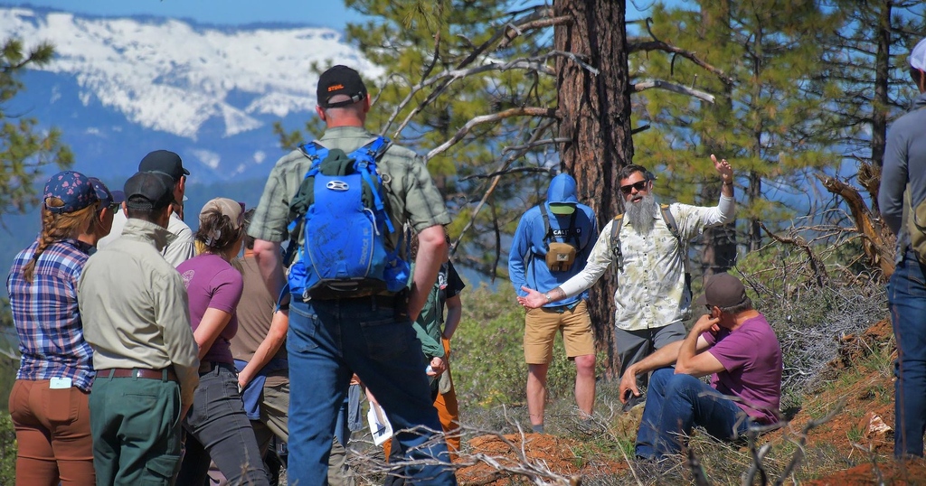 Sierra Buttes Trail Stewardship and Outdoor Alliance California Host California’s Natural Resources Agency on a Two-Day Field Tour in Plumas County <a href="/sierrabuttes/">SBTS</a> <a href="/OutdoorAlliance/">Outdoor Alliance</a> <a href="/VerdeBrandComm/">Verde Brand Communications</a>
outdoorsportswire.com/sierra-buttes-…