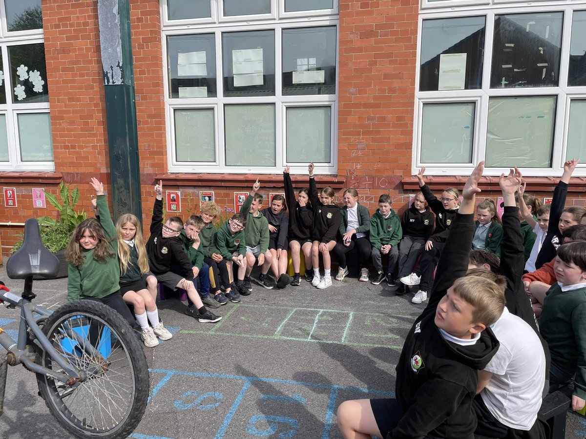 yggcwmnedd's tweet image. Diolch i Nigel o @NPTRoadSafety1 am ein gwersi diogelwch seiclo #cyclesafety