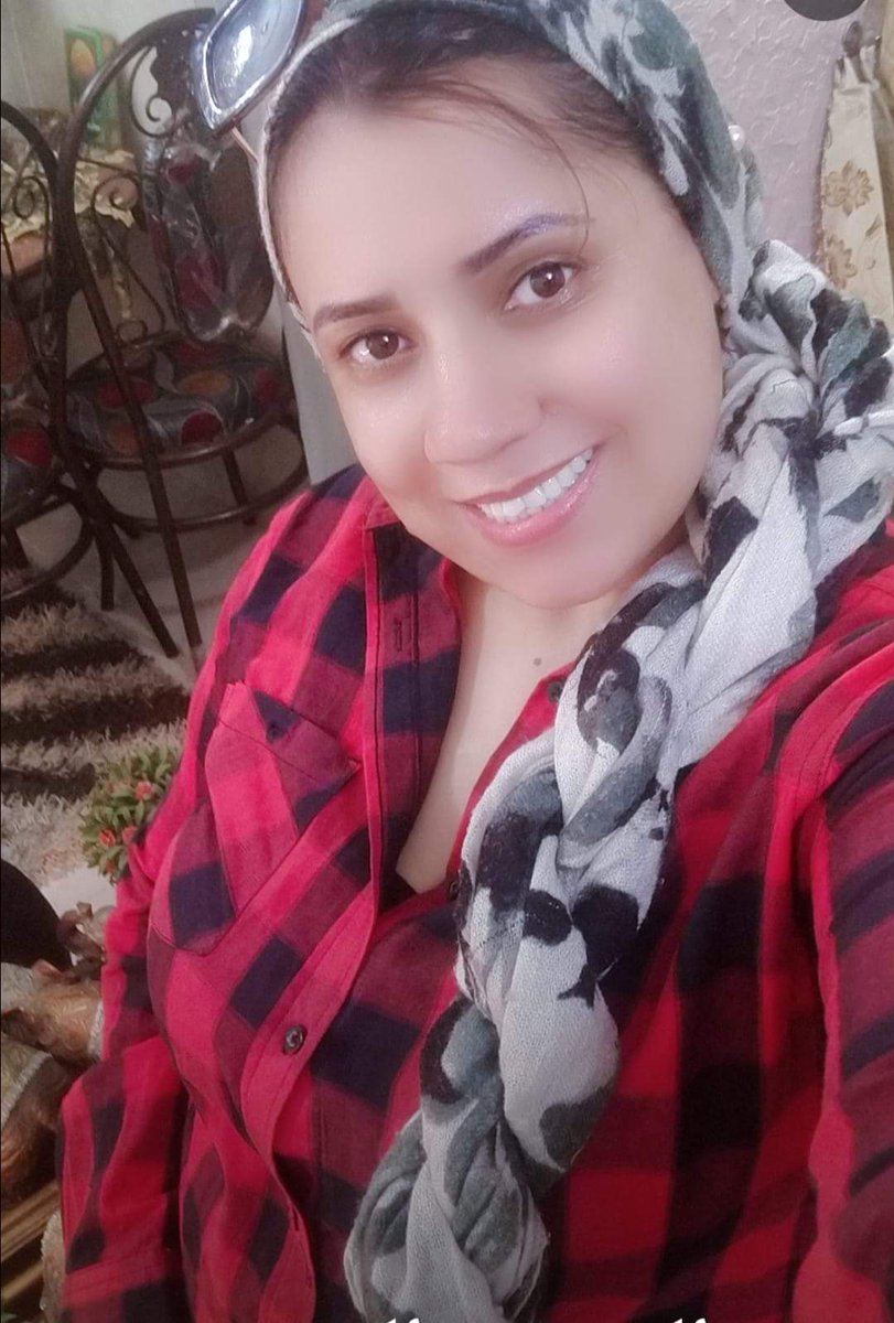 ramynajy44's tweet photo. استطيع التخلي عن اي شخص لايهتم لامري ولايقدرني مهما كانت مكانته , اعرف كيفية الانسحاب في هدوء تام , فلا تراهن على صبري وقوة تحملي ابداً , واياك ان تستهين بصمتي وطول صبري , قد اكون أميل لرغبات قلبي لكن عند كرامتي اضرب بمشاعري عرض الحائط , #استطيع_ان_اعيش_بمفردي https://t.co/VmoqMKodBH