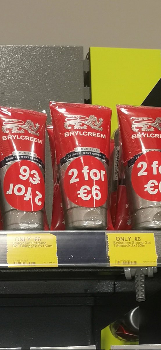 Tom358951811's tweet photo. Don't ya just love @dunnesstores specials, great saver deals here🤔 https://t.co/KTY4ieSD4k