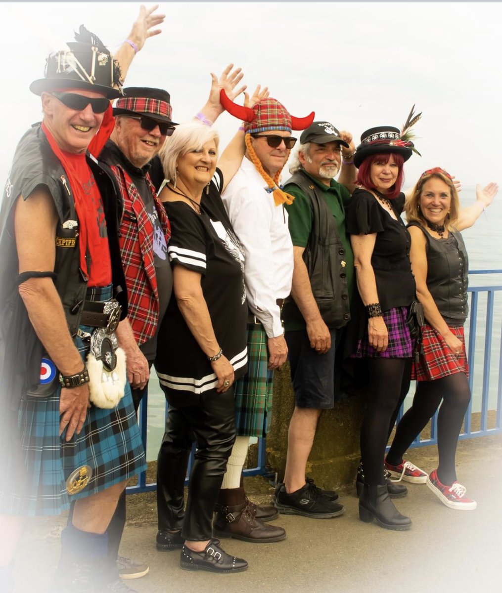 RockPipes's tweet photo. Thinking about our lovely memories at the TT over the last few years. #TTRaces #porterin #flamingbagpipes https://t.co/hdAA0ojqeV
