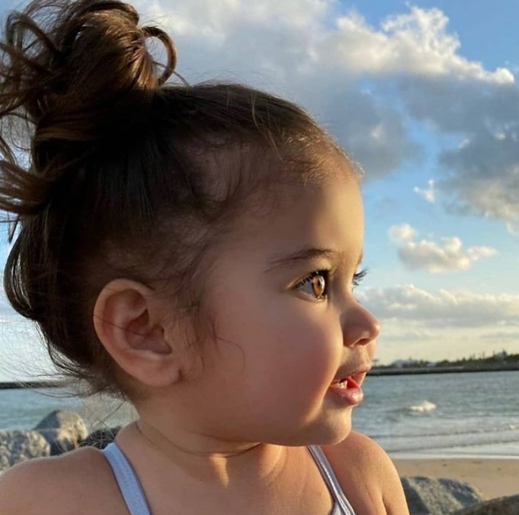 Alaçatıda öğrendiğimiz baby kayamızı  yeniden oraya tatile getirmiş annesi babası 🥰❤️ #IlCey #Yargı #ilcey 
<a href="/semaergenekonn/">Sema Ergenekon</a> #yargı