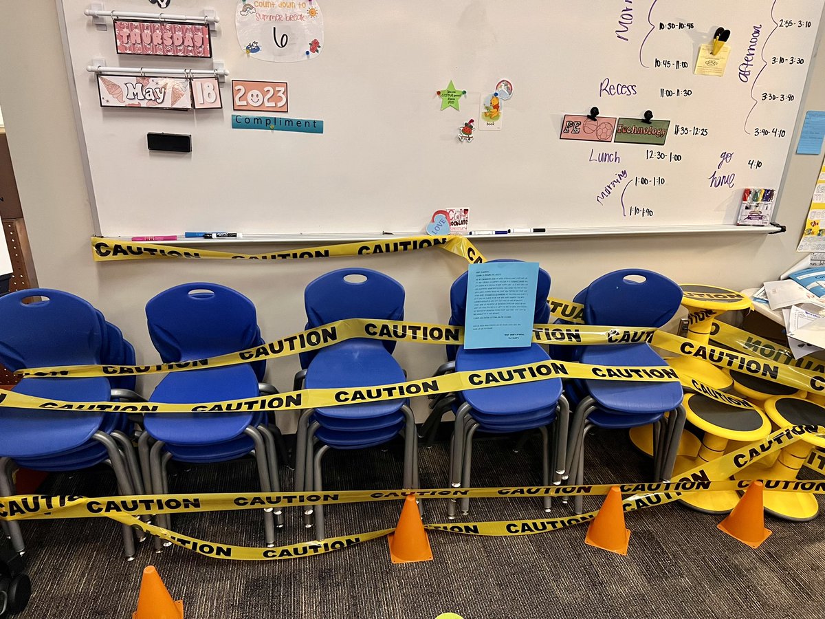 MsEvans2021's tweet photo. 2nd grade has lost their chairs!!! Let’s see if they can persuade them to come back 🪑🤞🏼  #hounddogmagic #persuasivewriting https://t.co/ZCahcSIliM