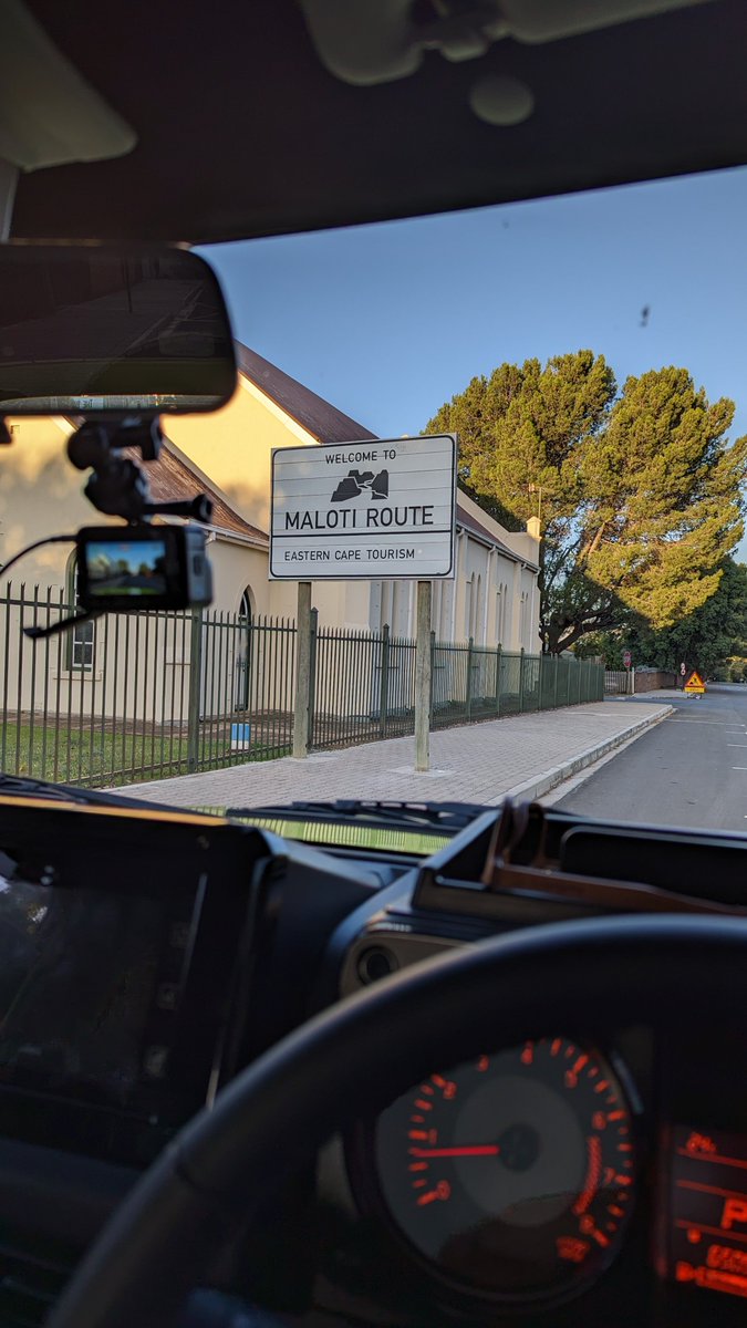 molefiksello's tweet photo. #malotiRoute #visitSouthAfrica #exploreSouthAfrica #easternCape #barklyEast #ladyGrey #goEverywhere #seeEverything 🇿🇦🚙 https://t.co/2C45q6KETN