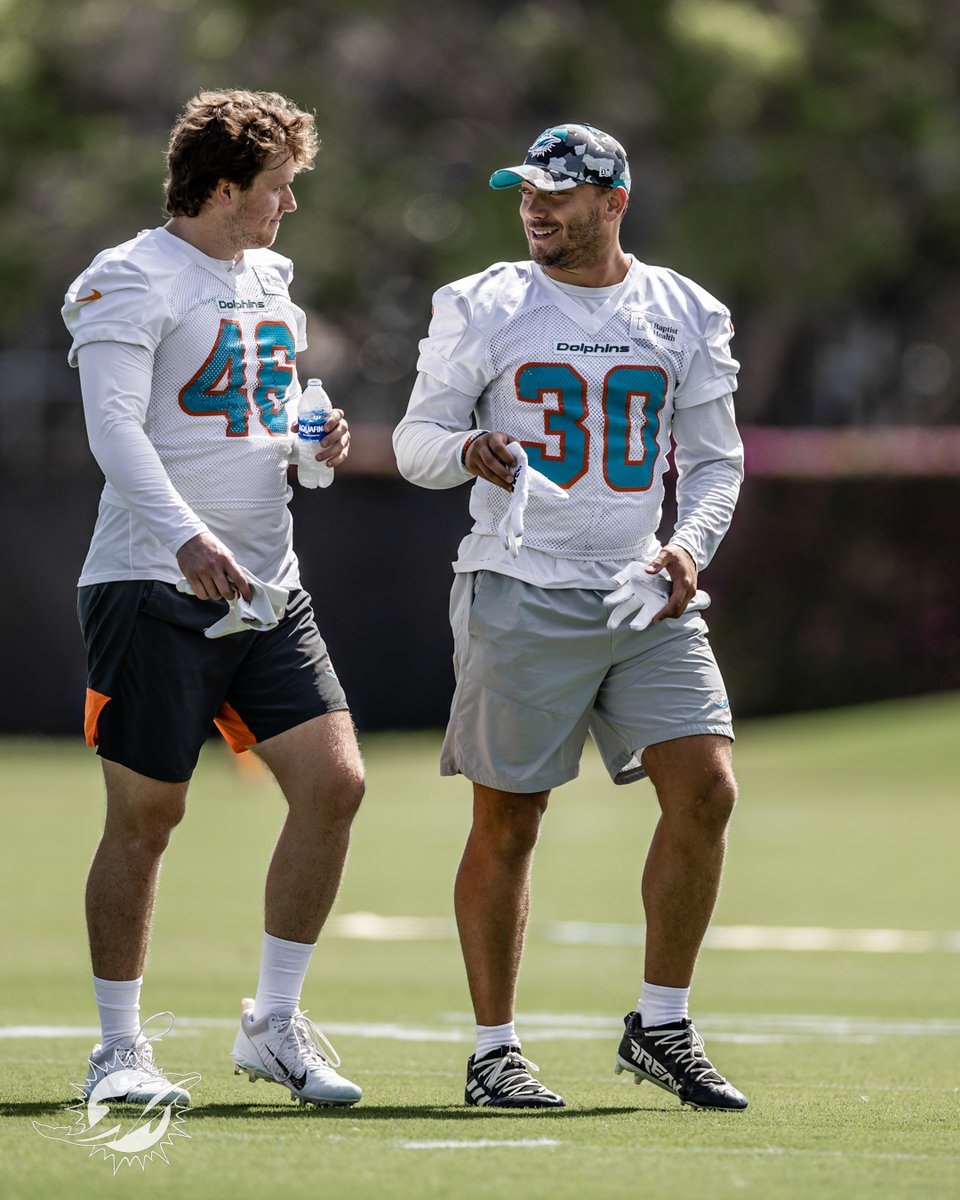 MiamiDolphins's tweet photo. Fullback appreciation post 🤗 https://t.co/2DMy9eNBUI