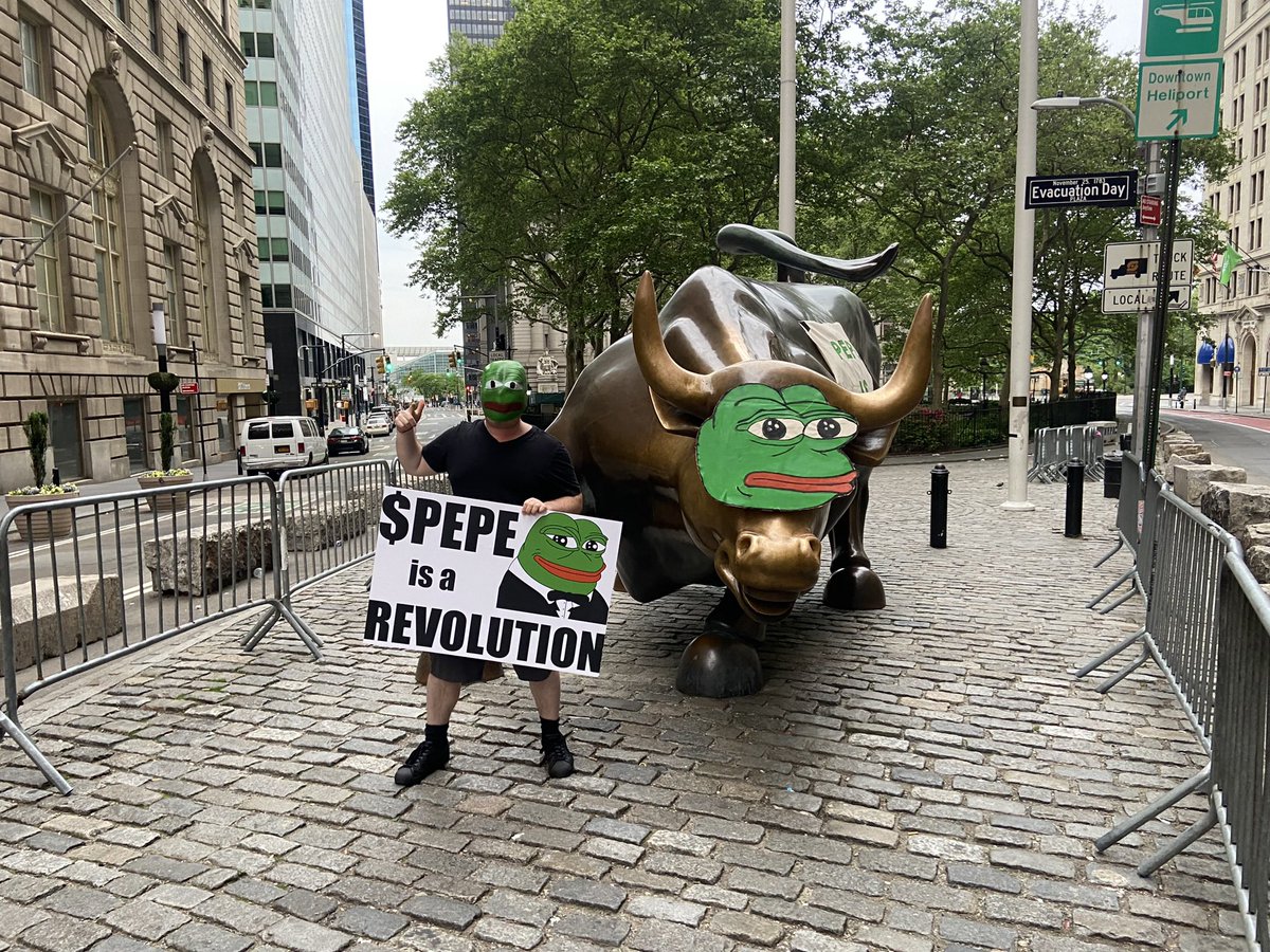 pepeboyzeth's tweet photo. @pepecoineth $pepe is a revolution https://t.co/IfqDeFqqo3