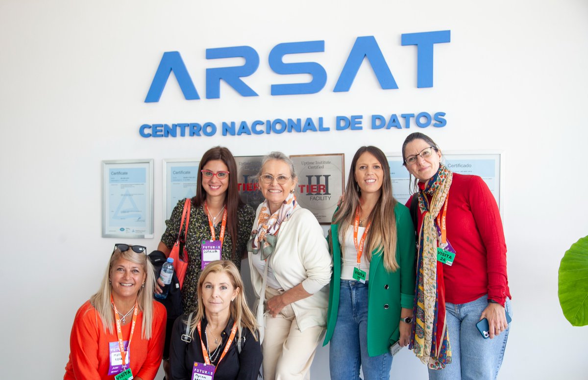unrnvalle's tweet photo. #OrgulloUNRN | Noelia Carmona, representante de #RíoNegro en el primer Encuentro Federal de Liderazgo y Comunicación
👩🏫 La sec. de Investigación de la Sede #AltoValle – #ValleMedio y docente investigadora de la #UNRN participa de #FUTURAS
🔻Más info 👉 https://t.co/cZMGSBiok6 https://t.co/JFMwv38gW9