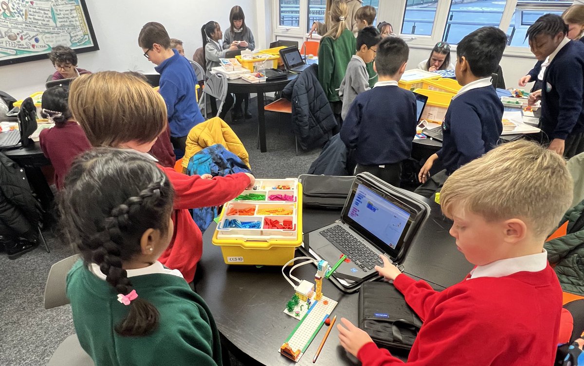 💬 @LEGO_Education #SPIKEessential Case Study with @raisingrobots 

Our team of @LEOcomputing subject leaders, share how we’ve developed our KS1 & KS2 curriculum, using our hands-on robotics sets to investigate #STEAM concepts.

Available to read online👇

drive.google.com/file/d/1P2dfiw…