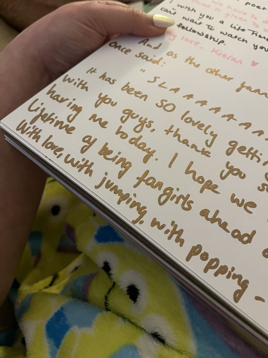 cypherptvjk's tweet photo. Crying that jopping was mentioned more than once in our wedding guestbook https://t.co/Un0eYB7rvZ