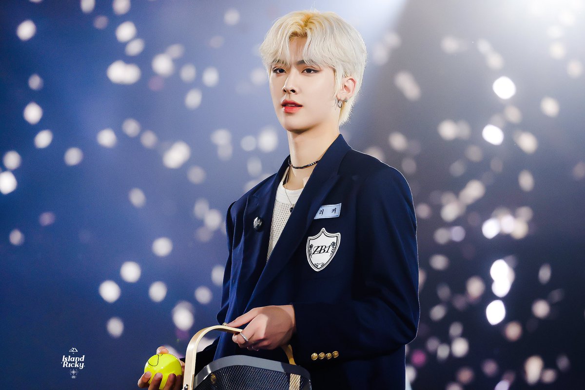 #리키 #RICKY #沈泉锐 #ZEROBASEONE #ZB1
light