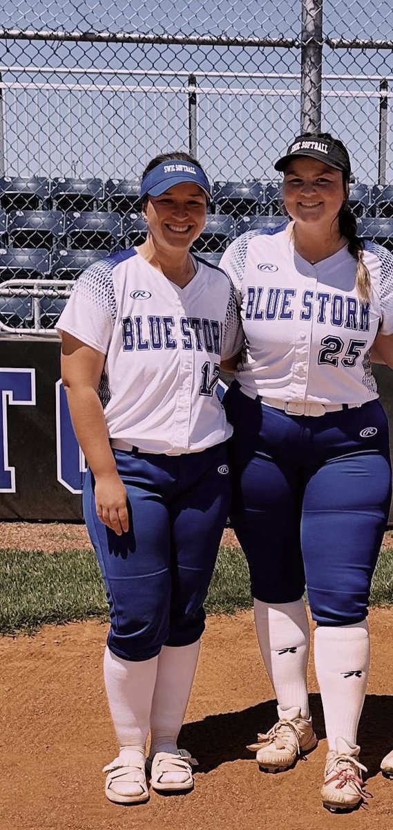 Welcome to the 100 hit club😎🥶🫡😈
Congratulations Keeks, Emmy, Pay, and Liz on surpassing 100 hits during your SWIC career!!!! 
<a href="/KaytieKossina/">Kaytie Kossina</a> <a href="/Emily03_/">Emily Smith</a> <a href="/payton_bode/">Payton Bode</a> <a href="/lifeoflizzzzz/">Elizabeth</a>