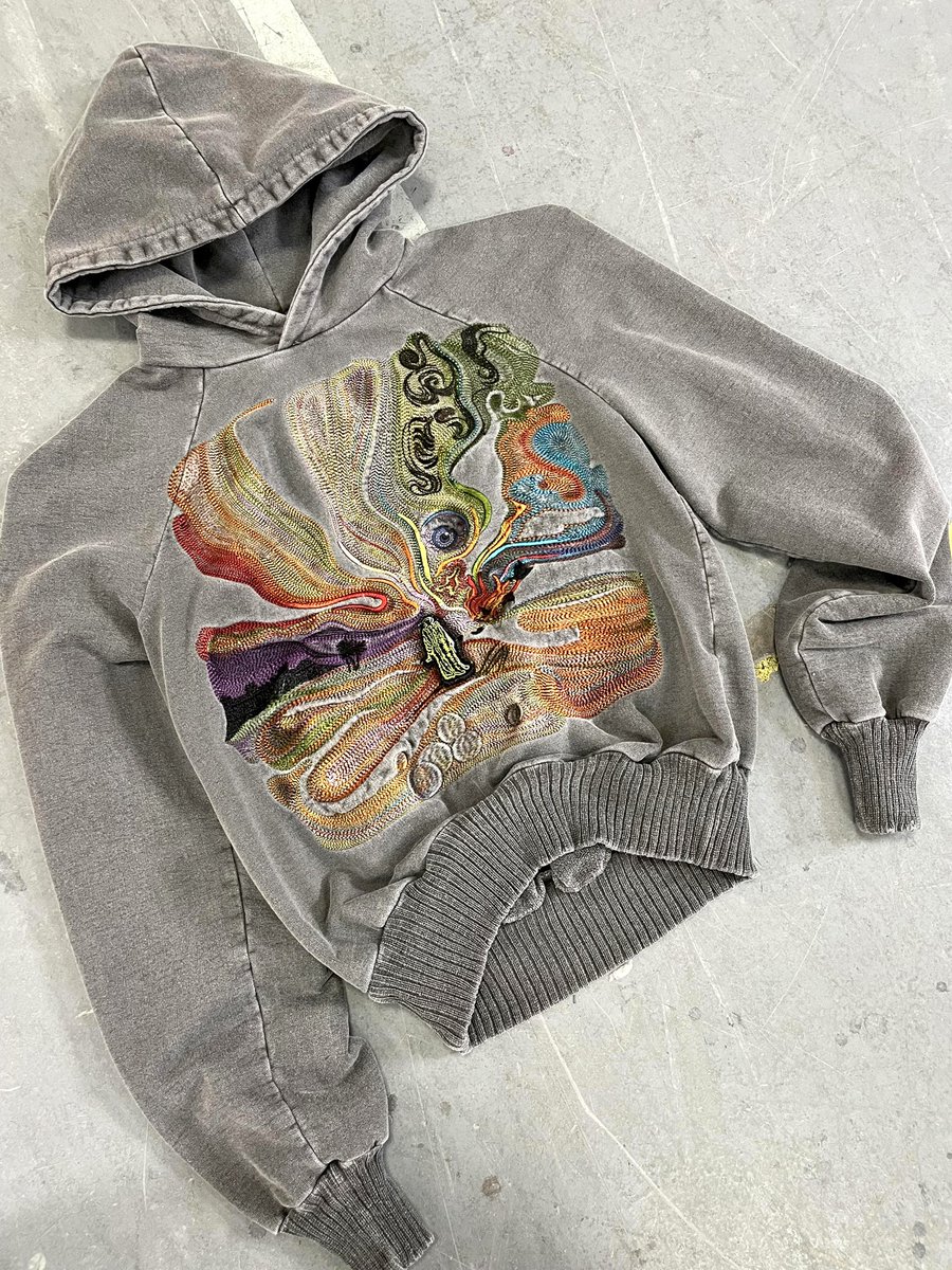 house_of_errors's tweet photo. 400,000 STITCHES 🧵
RELEASES NEXT SATURDAY👁 https://t.co/8eQtbLaaJa