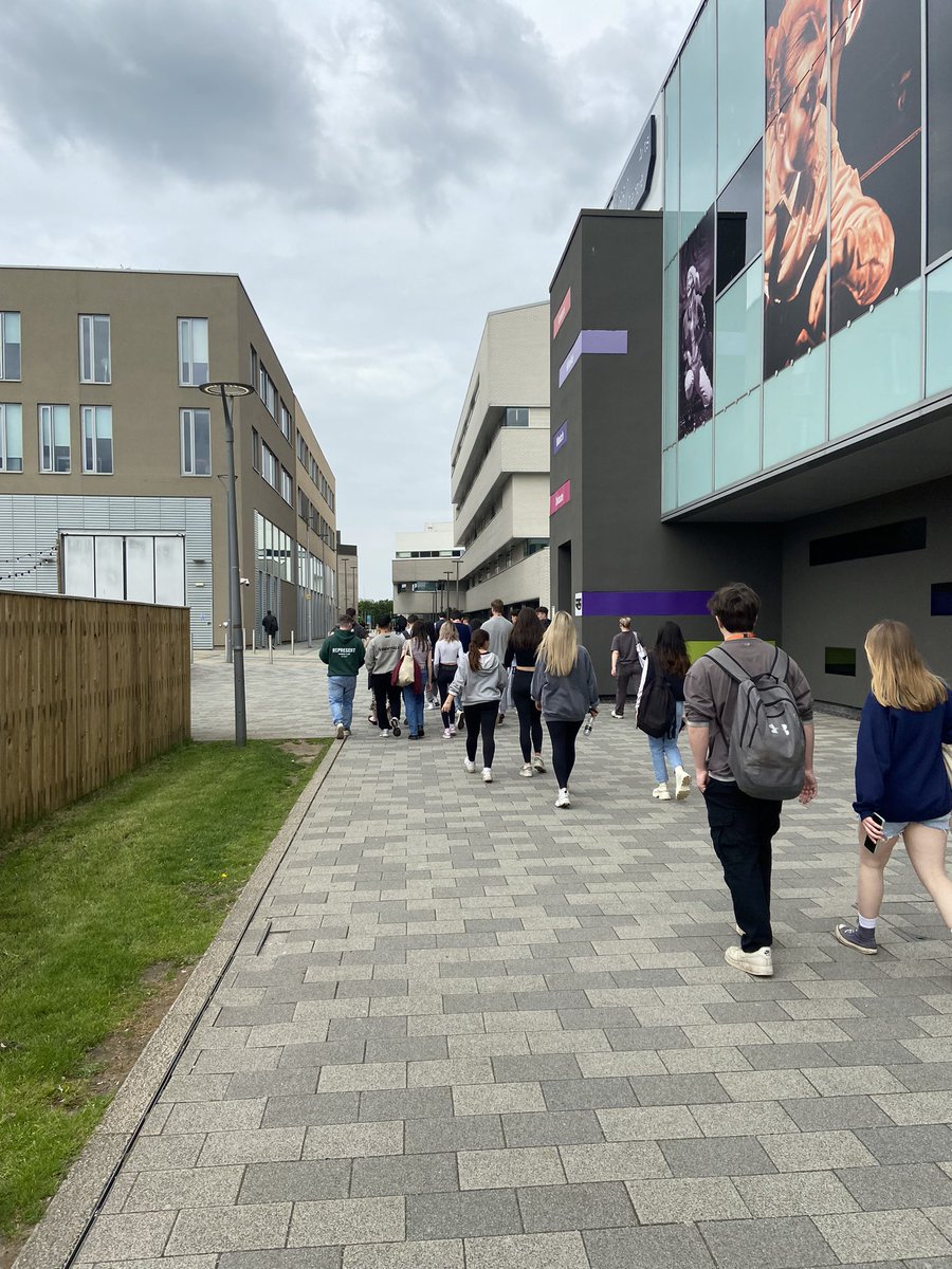 Thanks to @unilincoln for our Y12 @kevigs6form campus trip! We’ve had a fab day! Thank you to the academics for giving up their time and Beth for organising #kevigsfutureu #unioflincoln #inspringnextgen #HigherEd