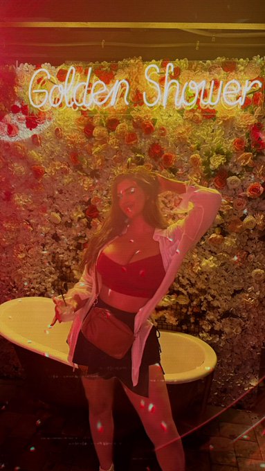 Yes or no?😂 To all the kinky people here you go https://t.co/BwE58yUr7R https://t.co/lq8Xe7bKlR<a href="/tag/onlyfans"class="tags"><span>#onlyfans</span></a>