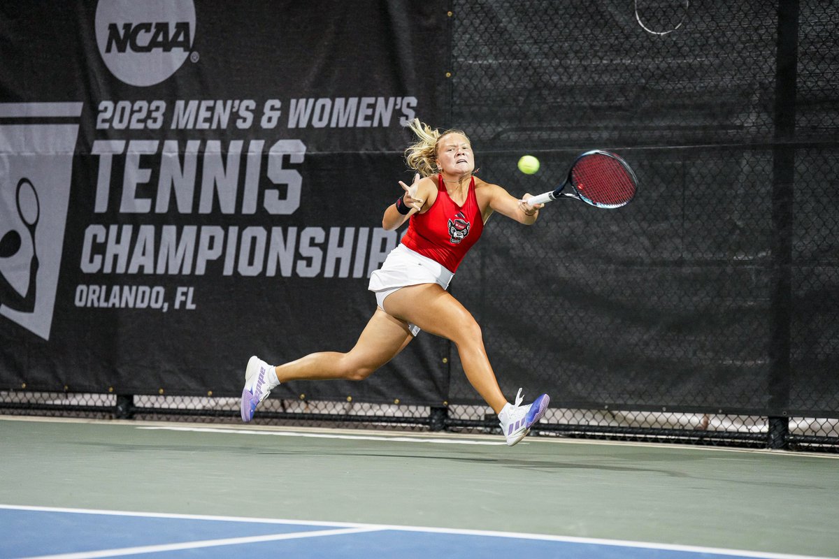 PackWTennis's tweet photo. 𝗧𝗵𝗲 𝗰𝗼𝗺𝗲𝗯𝗮𝗰𝗸 𝗣𝗮𝗰𝗸

Last night’s dub set the new program record for most wins in a season (27). #GoPack https://t.co/ogVMpOPnFt