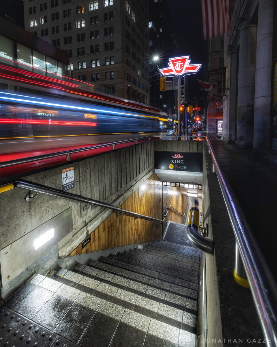 Jonathan Gazze (@jgazze) on Twitter photo Running my first night photography class in Toronto! Excited!! 👀📸 exploring and shooting in <a href="/MyTOFD/">Toronto Financial District BIA</a> ! #NightPhotography #toronto #photograghy Running my first night photography class in Toronto! Excited!! 👀📸 exploring and shooting in <a href="/MyTOFD/">Toronto Financial District BIA</a> ! #NightPhotography #toronto #photograghy