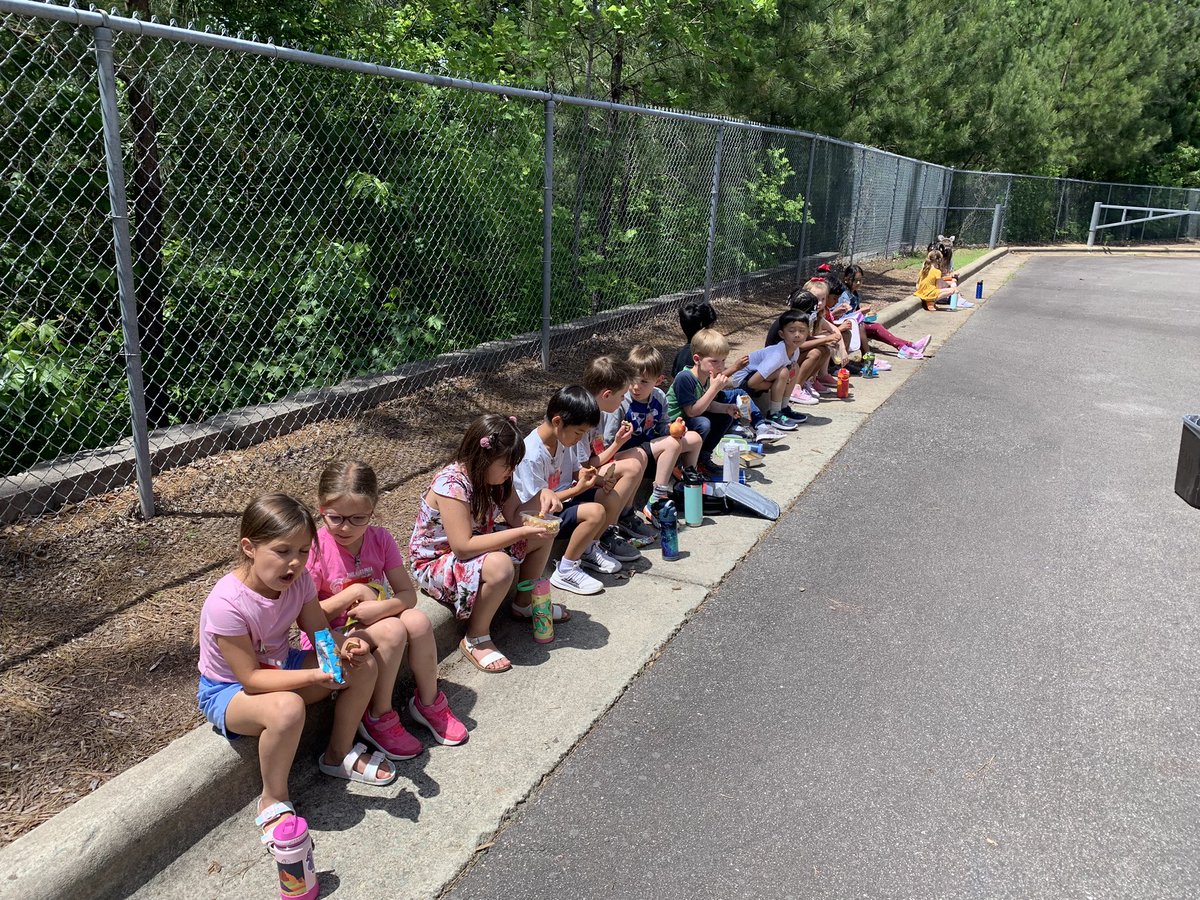 Mrs. Ayscue tweet media