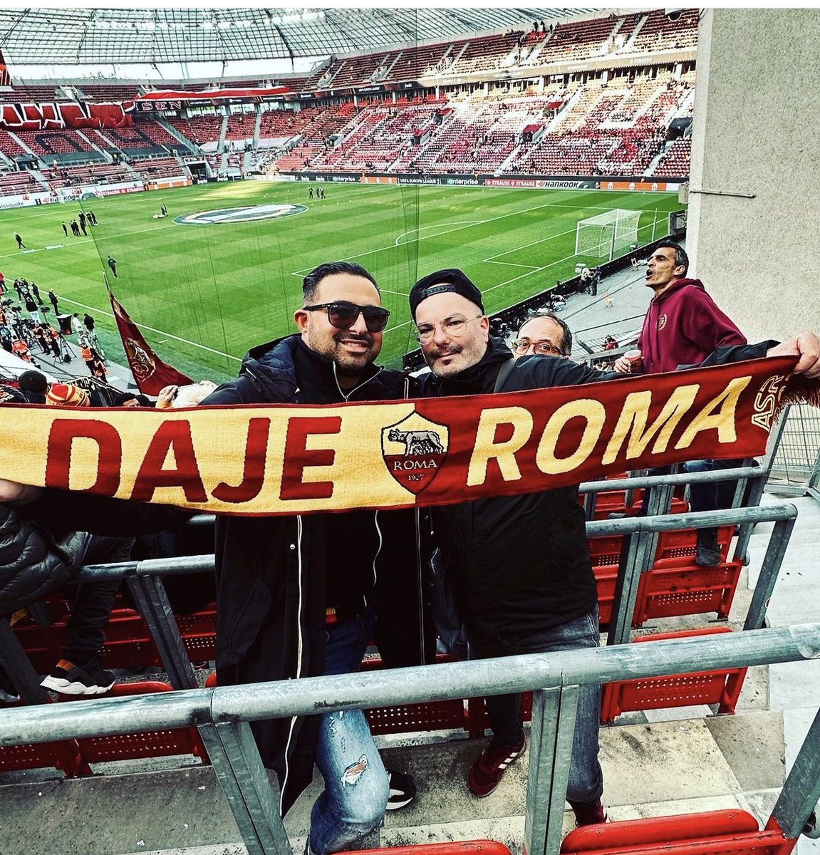 Pronti !
Daje Roma!
#asroma #BayerRoma #bayerleverkusenroma