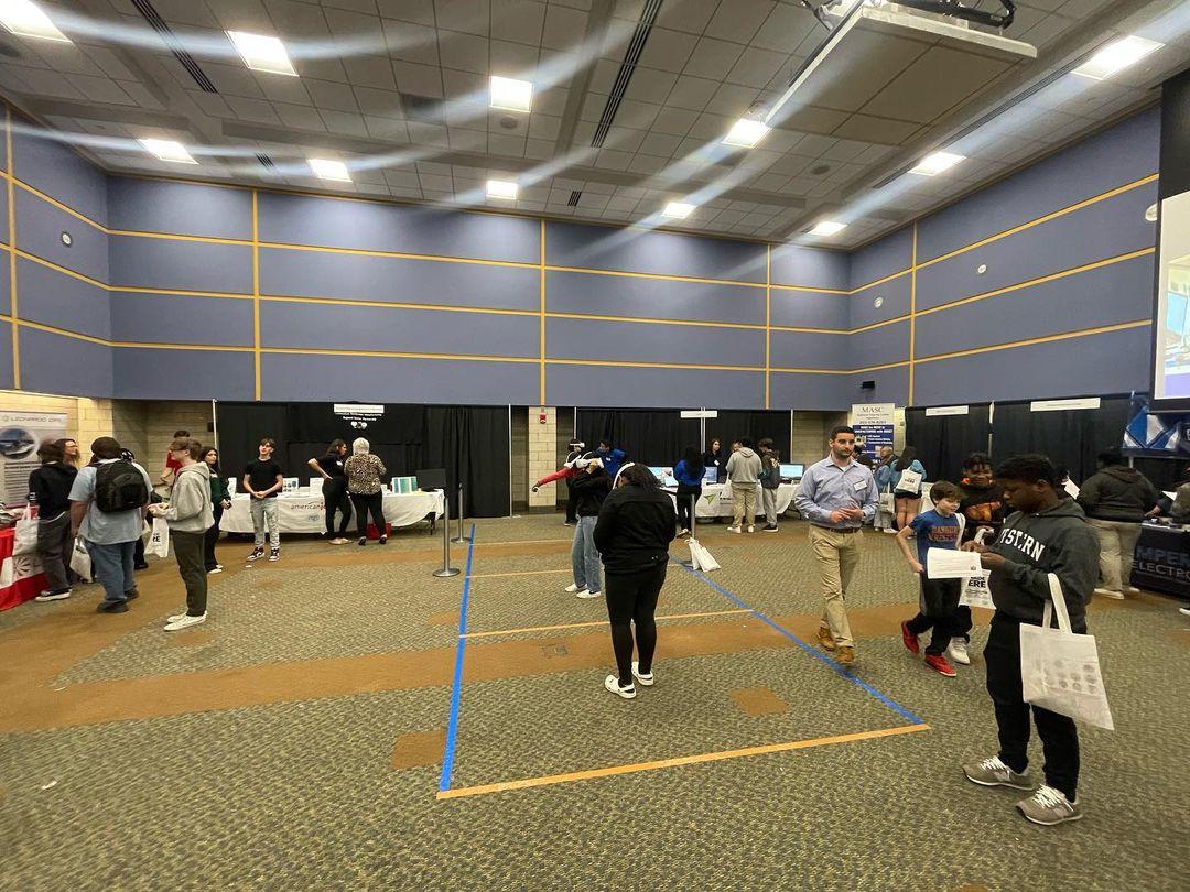 NRWIB's tweet photo. Here's some photos of how the #ReadyCT #Manufacturing Roadshow went today at Western Connecticut State University! #GreaterDanburyChamber #DanburyCT https://t.co/7LdaersQB6