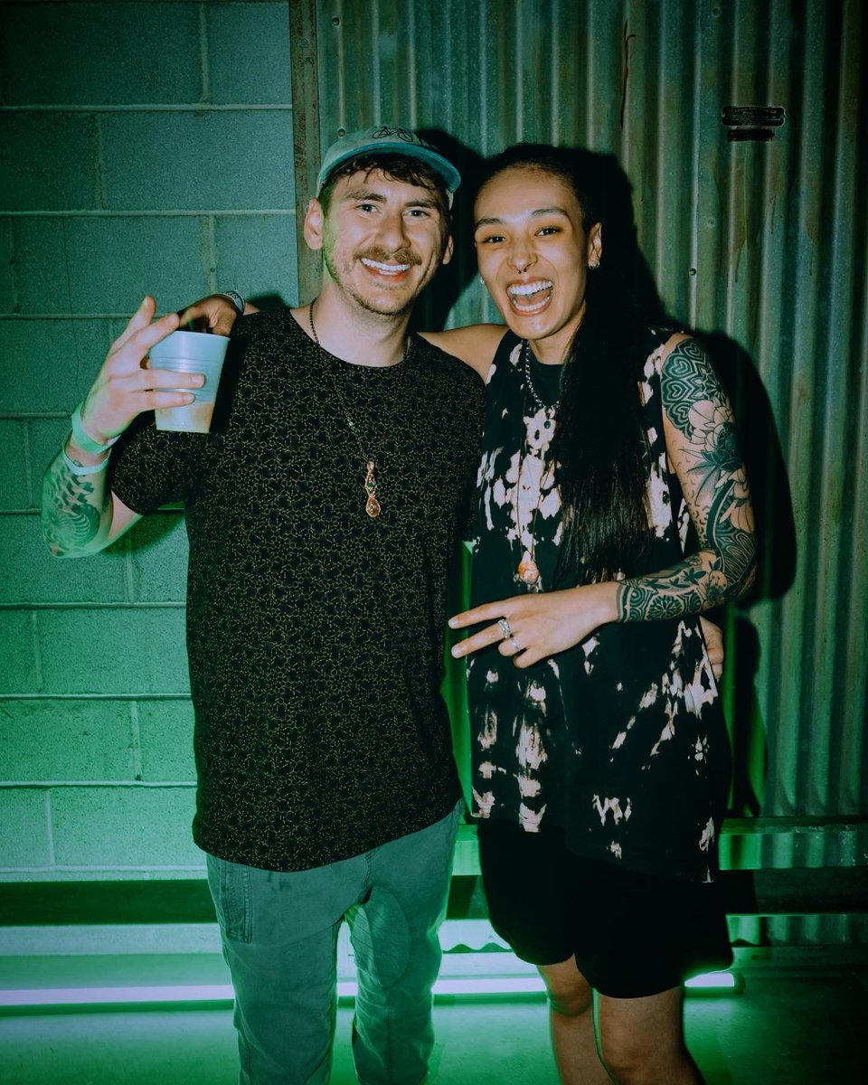 Skinny Limbs 👾 tweet media