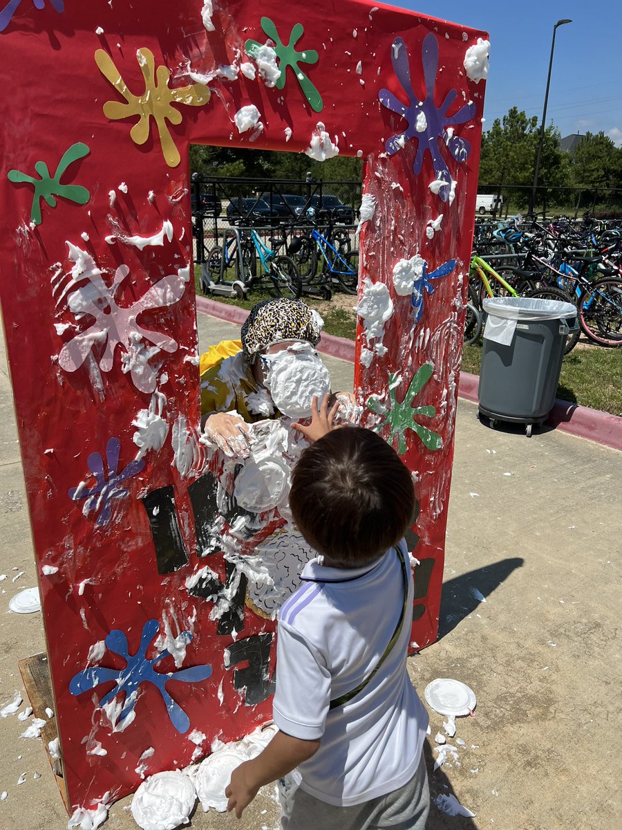 Mrs. Kitchen tweet media